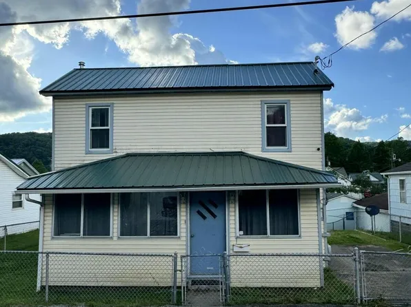 101 Front St, Richwood, WV 26261