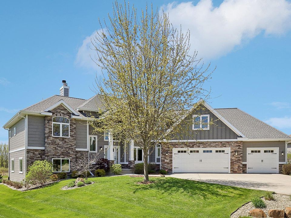 1st image of 2279 Glen Oaks Cir