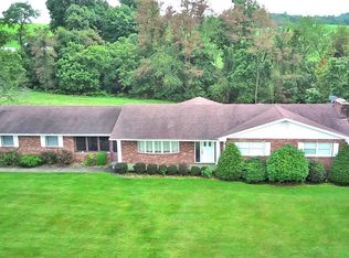 101 Constantine Rd, Smock, PA 15480
