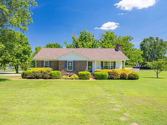 2nd image of 4011 Hays Dr