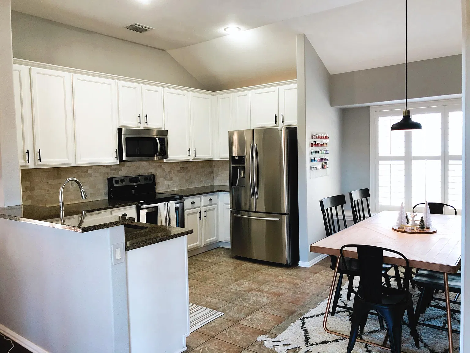 3 bed, 1450 sqft, $2,250 — Photo 3
