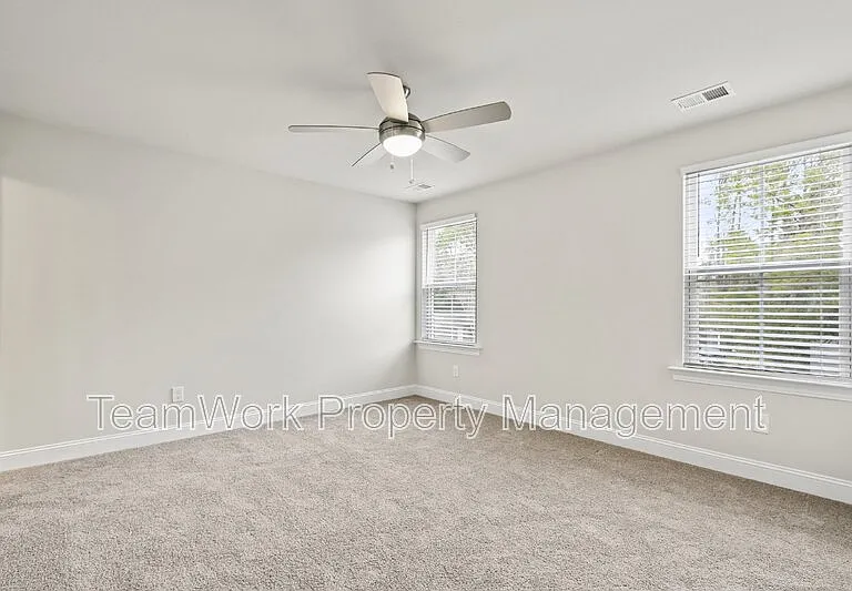 101 Langley Dr #C — Photo 14