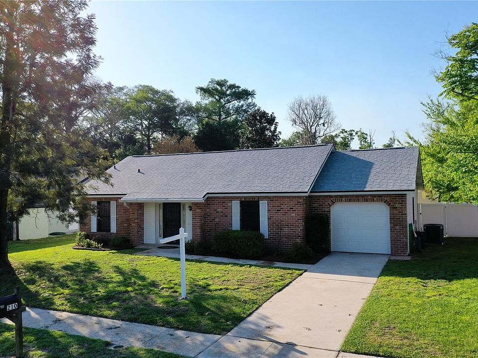 1st image of 210 Elderwood St