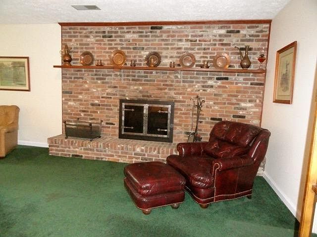 1st image of 120 Fairway Dr