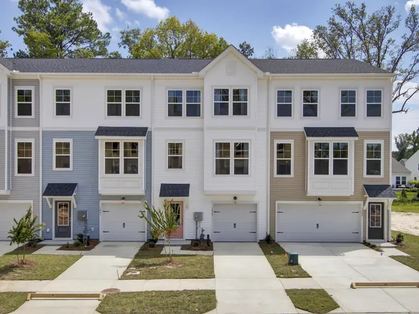 2009 Quiet Ibis Rd, Hanahan, SC 29410