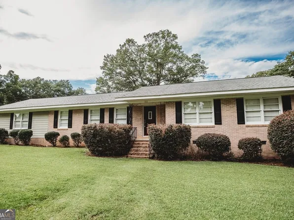 500 Holmes St, Barnesville, GA 30204