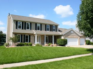 14 Brittany Ct, Bloomington, IL