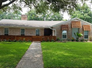 10722 Burgoyne Rd, Houston, TX 77042