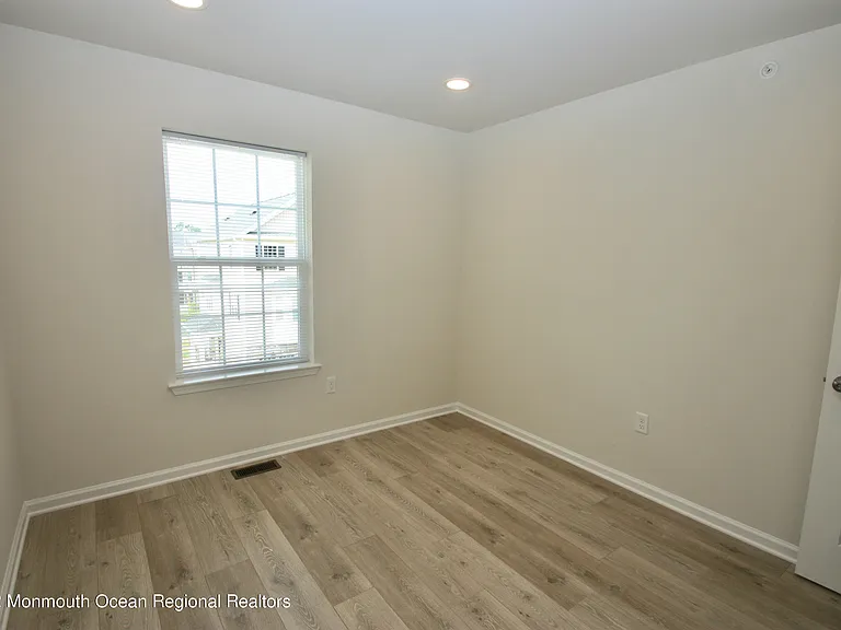 1206 Arose Ln — Photo 22