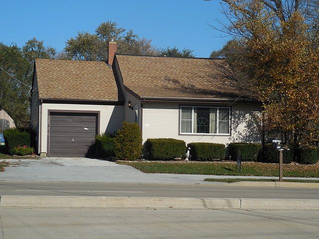 1st image of 8220 W Lincoln Hwy