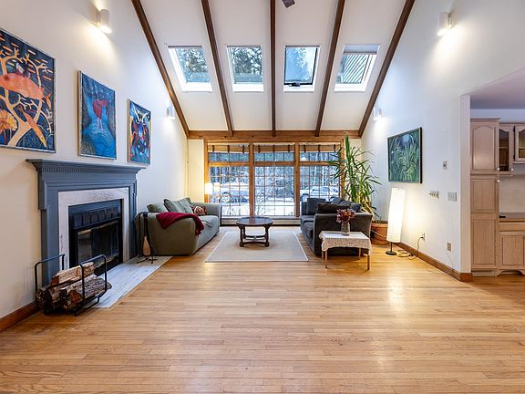 5th image of 201 Hawk Pine Road