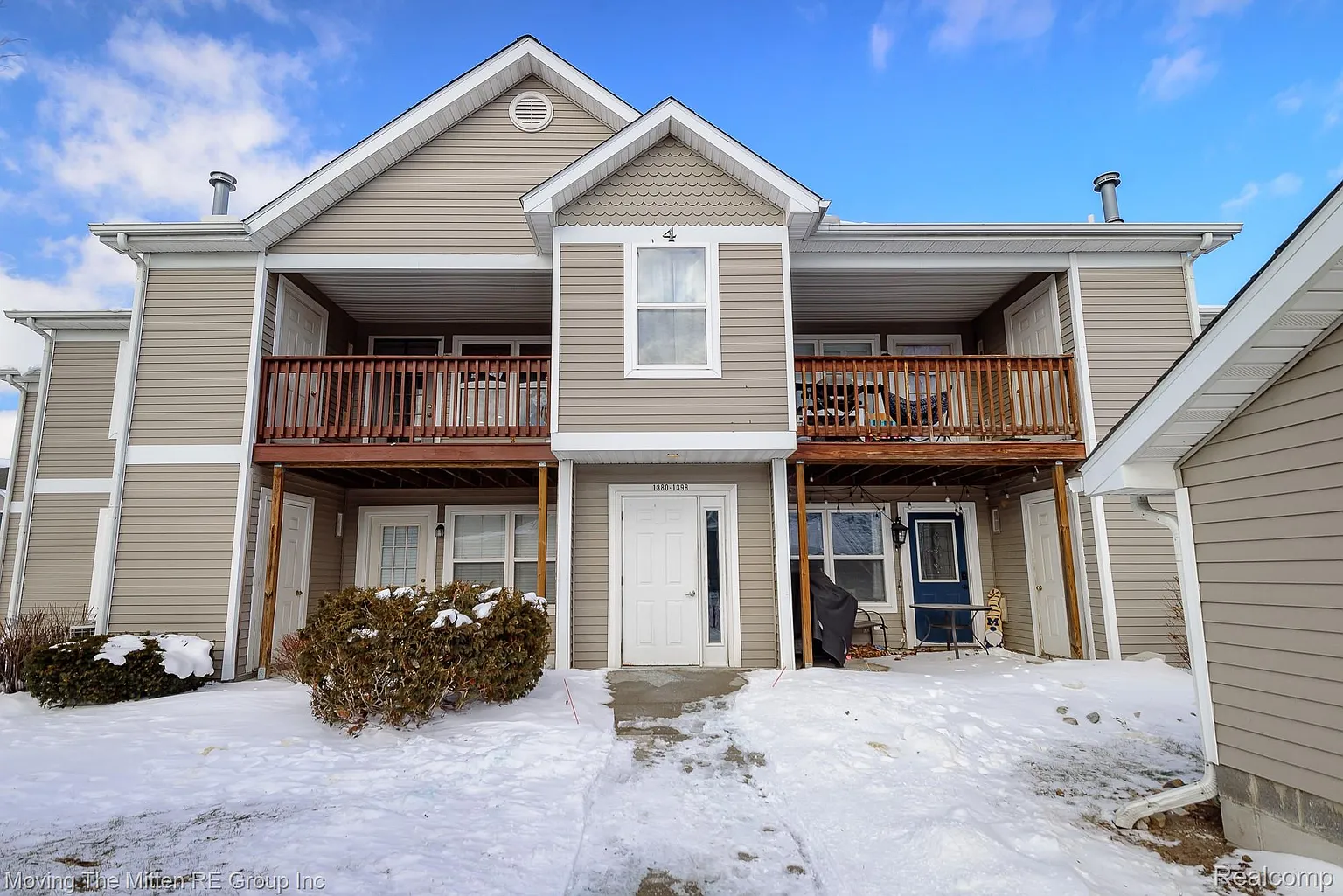 1398 Heatherwood Ln photo 1
