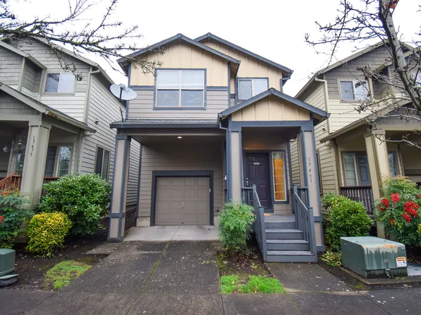 17461 SW Rose Petal Ln, Beaverton, OR 97003