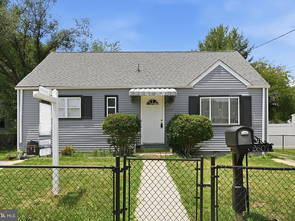 1st image of 2607 Lakehurst Ave