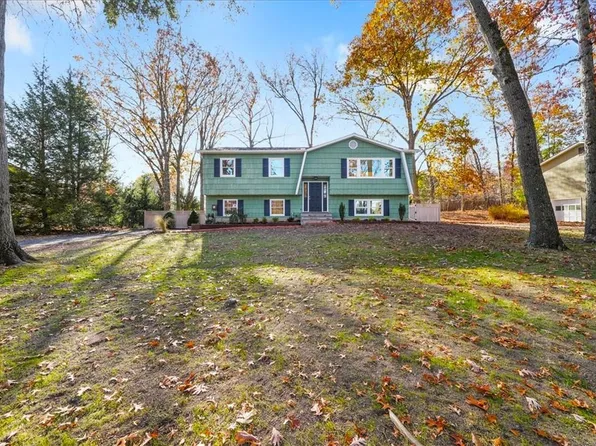 96 Gilbert Avenue, Pearl River, NY 10965