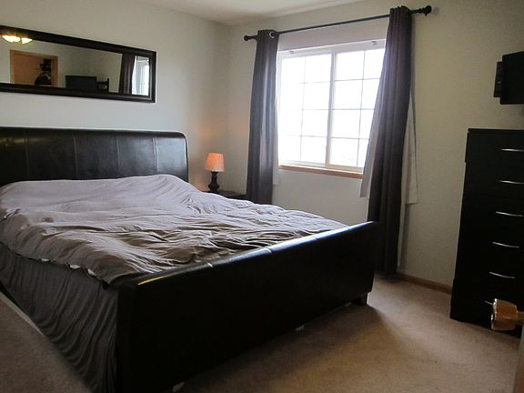 upstairs bedroom 1