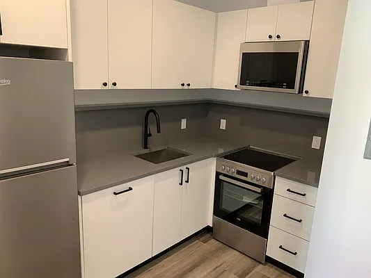 Rented by Corcoran | media 22