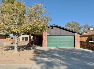 1112 W Saint George Ave, Ridgecrest, CA 93555