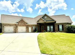 334 Oak Brook Dr, Florence, AL 35630