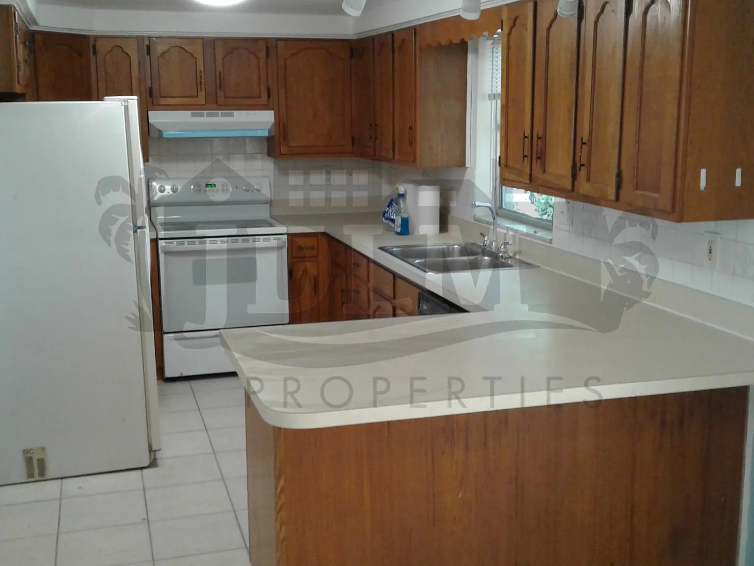 3 bed, 1070 sqft, $1,575 — Photo 4