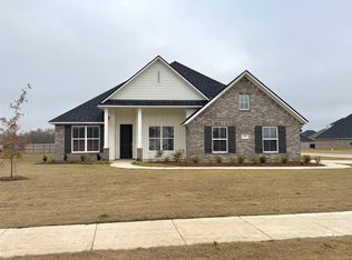 297 Ferry Lake Dr, Bossier City, LA 71111