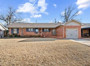 2624 Kent Dr, The Village, OK 73120