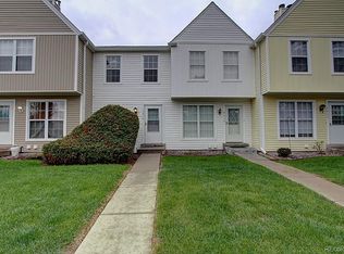 9036 W Dartmouth Pl, Lakewood, CO 80227