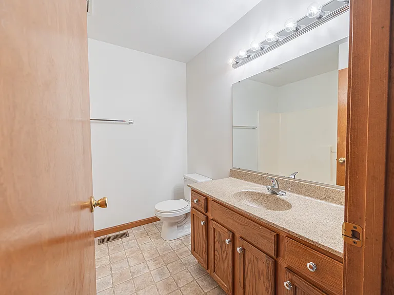 4650 Picadilly Cir — Photo 20