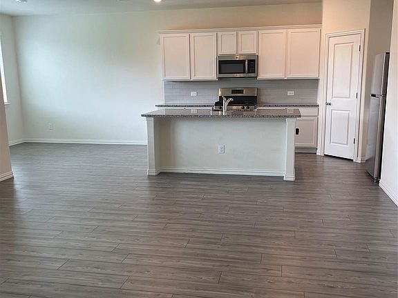 2nd image of 1329 Forest Haven Dr