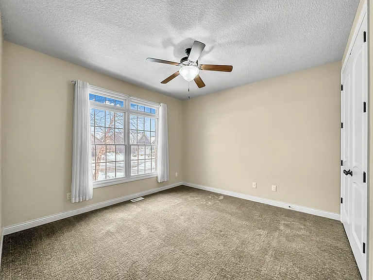4280 E Kingston Cir — Photo 21
