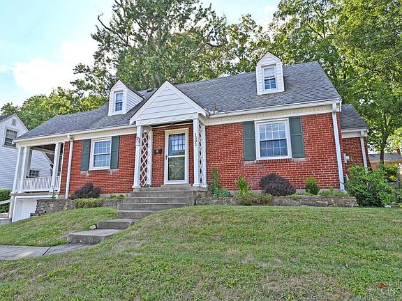 2nd image of 1391 Collinsdale Ave