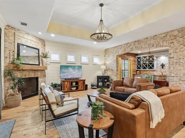 1020 Ivy Ln, Rockwall, TX 75087