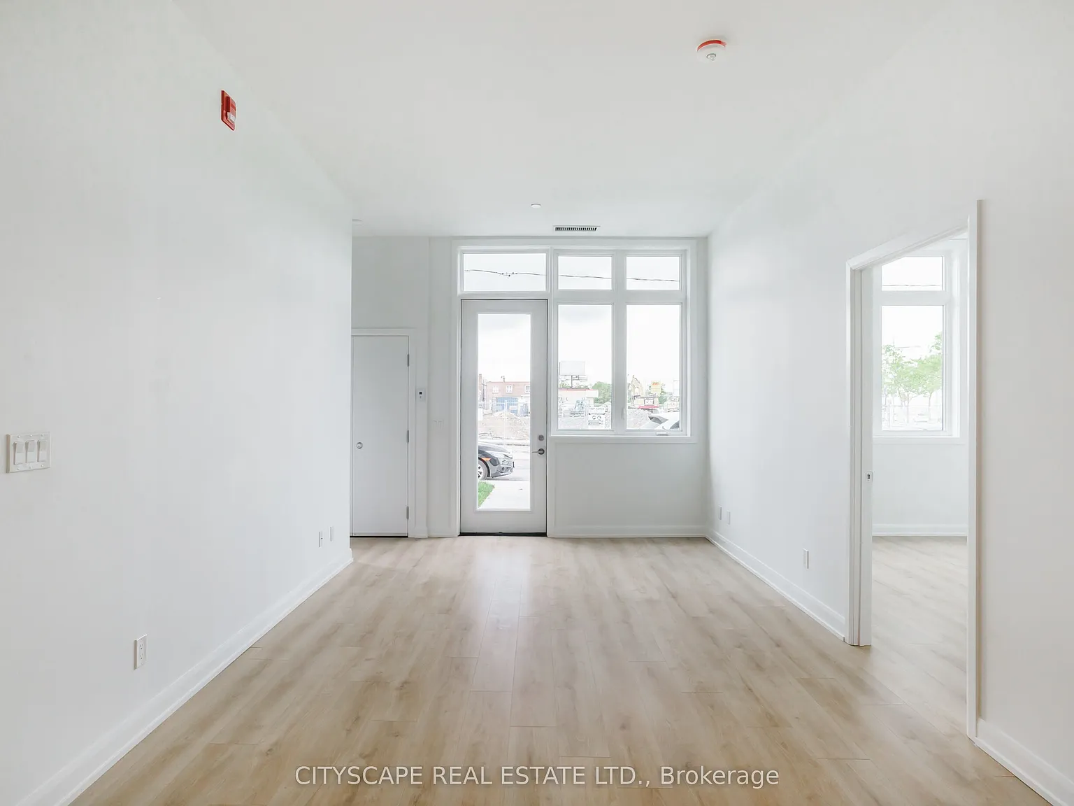 2 bed, $2,800 — Photo 2