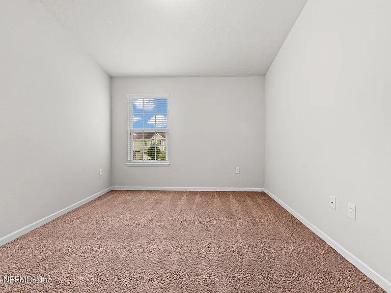 6791 Roundleaf Dr — Photo 25