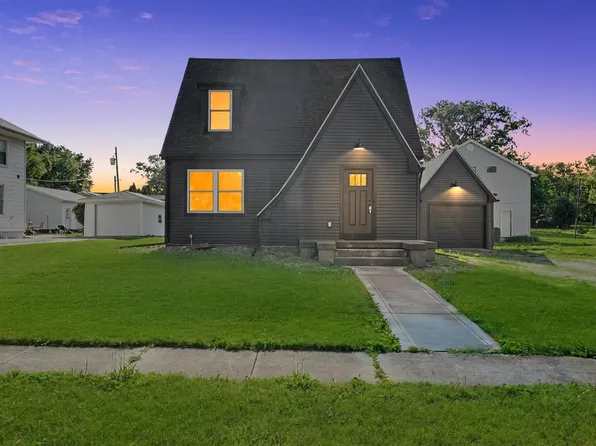 310 N Melvin St, Gibson City, IL 60936