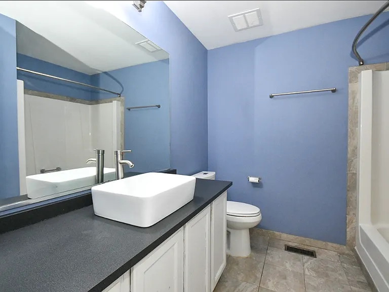 121 Cammeron Ct — Photo 21