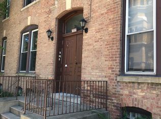 1333 W Flournoy St #1, Chicago, IL 60607