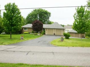 2095 NE Porter Rd, Blue Springs, MO 64014