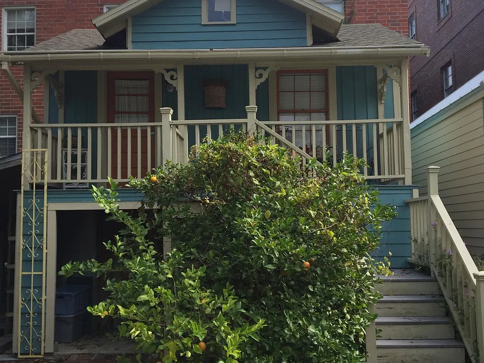 28 N 4th St #C