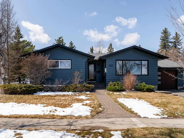 4212 52nd St, Camrose, AB T4V 1T4