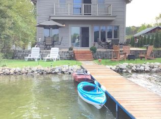 N4171 Island Ln, Cambridge, WI 53523