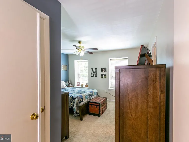 13662 Barren Springs Ct — Photo 32