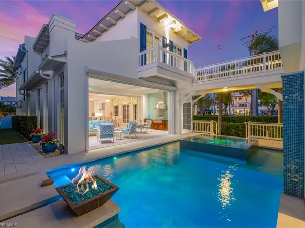 992 9th AVE S, NAPLES, FL 34102