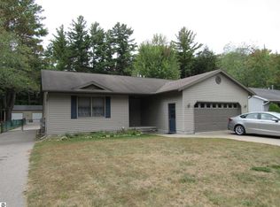 109 W Tawas Lake Rd, East Tawas, MI 48730