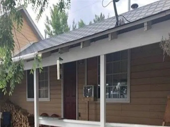 705 S River St, Saratoga, WY 82331