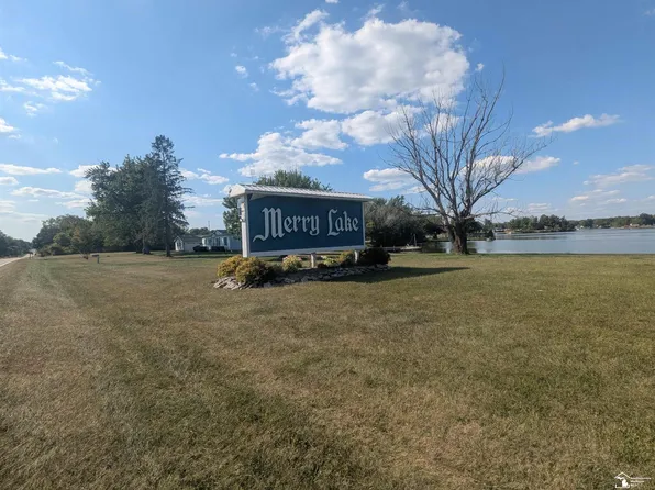 4002 & 4014 Meadowlawn Dr, Camden, MI 49232