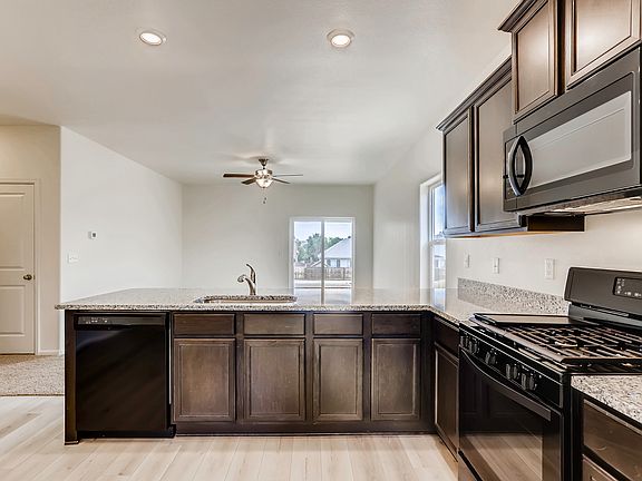 The Shavano - LGI Homes at Westview