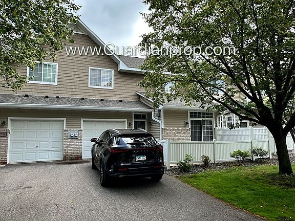 2nd image of 17818 Cobblestone Way