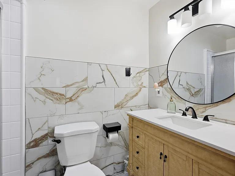 3839 Janice St — Photo 19