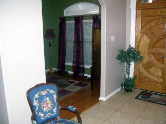 2nd image of 3010 Ocean View Dr